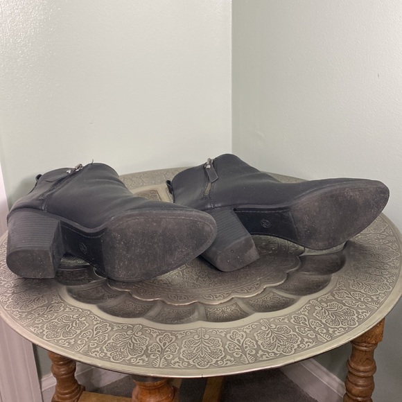 Universal Thread Boots - Picture 5 of 5